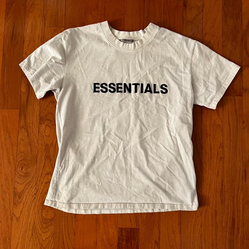 large beige/cream essentials t shirt